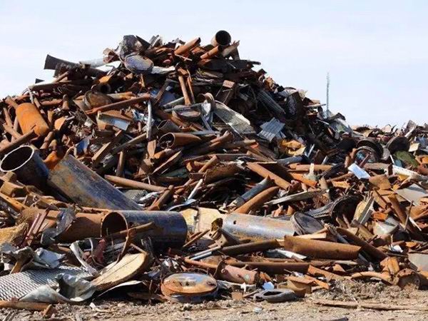 废铁回收